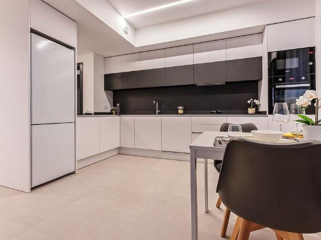 Piso en venta en calle Gretel Ammann Martinez, Barcelona, de 62 m² 3 habitaciones por 520.000