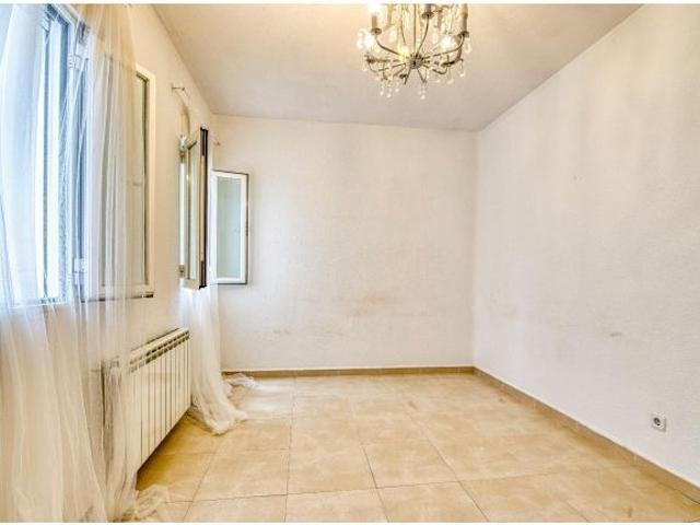 Piso en venta en Calle Ibiza, junto al Parque del Retiro