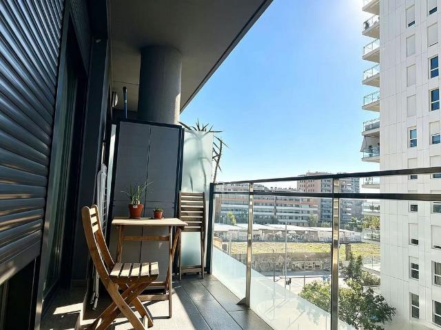 Piso en venta en calle Industria, Badalona, de 90 m² 2 habitaciones por 440.000
