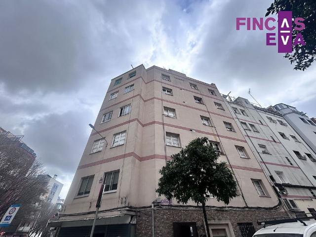 Piso en venta en calle Jardí, Hospitalet de Llobregat, L´, de 45 m² 1 habitación por 135.000