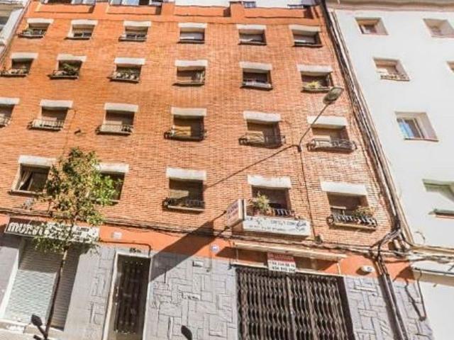 Piso en venta en calle Jardí, Hospitalet de Llobregat, L´, de 56 m² 3 habitaciones por 129.000