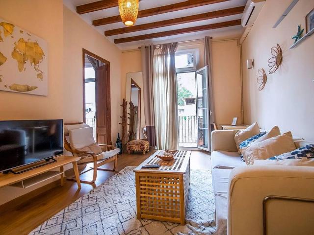 Piso en venta en calle Jaume Giralt, Barcelona, de 51 m² 1 habitación por 294.000