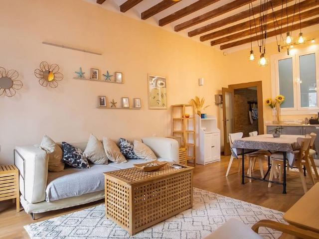 Piso en venta en calle Jaume Giralt, Barcelona, de 51 m² 1 habitación por 295.000