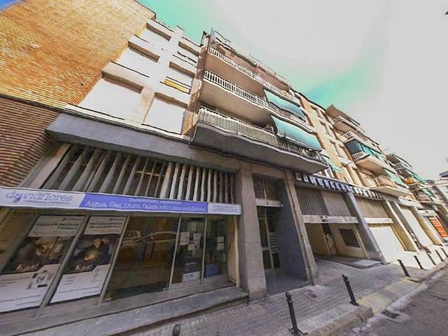 Piso en venta en calle Joan Jorba, Manresa, de 104 m² 2 habitaciones por 132.000