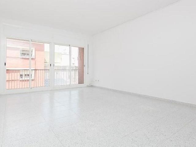Piso en venta en calle De Joan Maragall, Castelldefels, de 100 m² 4 habitaciones por 216.120