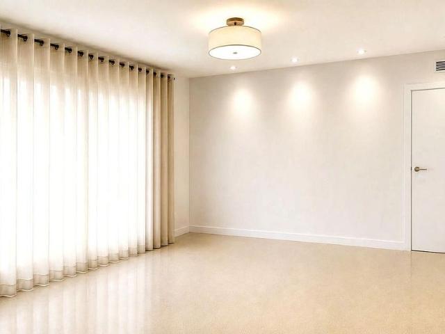 Piso en venta en calle Joan Sebastià Bach, Badalona, de 90 m² 3 habitaciones por 294.900