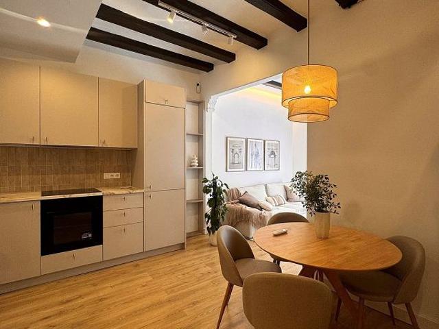 Piso en venta en calle Joaquin Costa, Barcelona, de 50 m² 2 habitaciones por 249.900