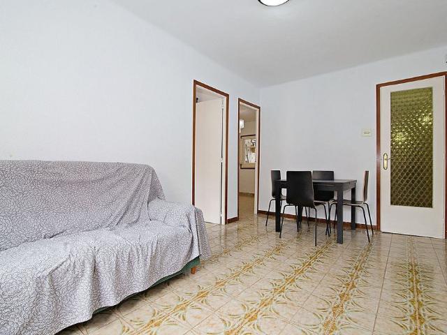 Piso en venta en calle Joventut de la, Hospitalet de Llobregat, L´, de 61 m² 3 habitaciones por 215.000