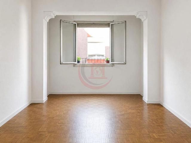 Piso en venta en calle Joventut, Hospitalet de Llobregat, L´, de 70 m² 4 habitaciones por 207.000