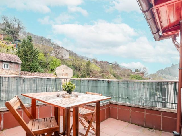 Piso en venta en calle Lago, Turón, con dos cocheras cerradas incluidas