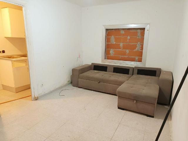 Piso en venta en calle L'amistad, Sant Andreu de la Barca, de 73 m² 4 habitaciones por 89.900