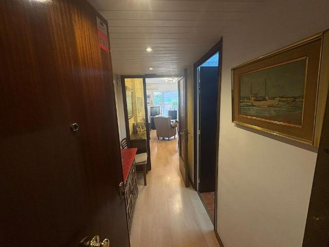 Piso en venta en calle Lincoln, Barcelona, de 77 m² 4 habitaciones por 649.000