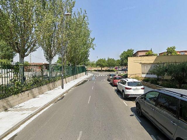 Piso en venta en calle, Lleida, de 79 m² 4 habitaciones por 31.300