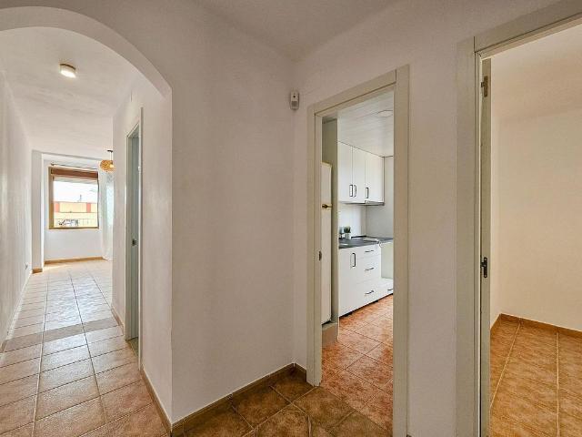 Piso en venta en calle Llobregat, Hospitalet de Llobregat, L´, de 56 m² 3 habitaciones por 185.000