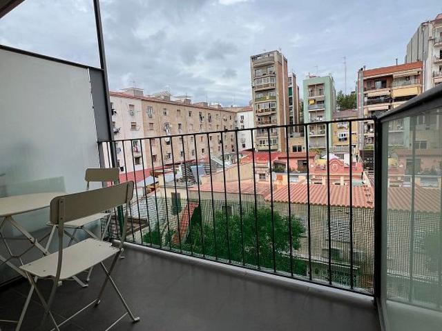 Piso en venta en calle Lope de Vega, Barcelona, de 55 m² 1 habitación por 360.000