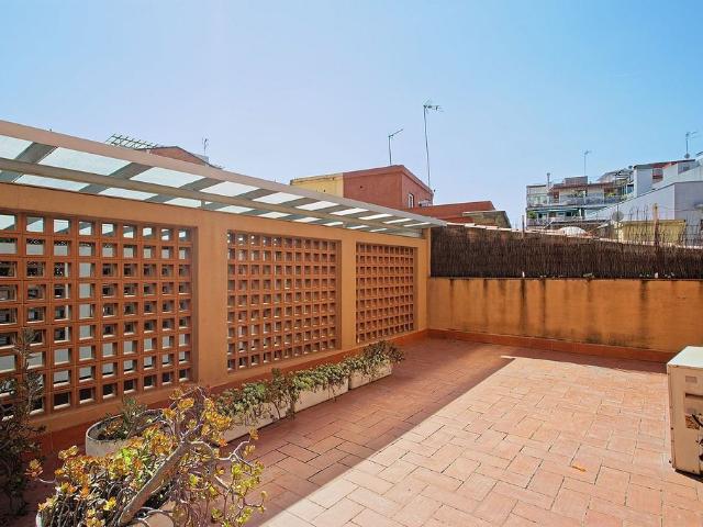 Piso en venta en calle Pablo Saez de Bares, Barcelona, de 99 m² 4 habitaciones por 430.000