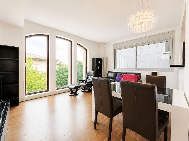 Piso en venta en calle Parisvildomat, Barcelona, de 95 m² 2 habitaciones por 700.000