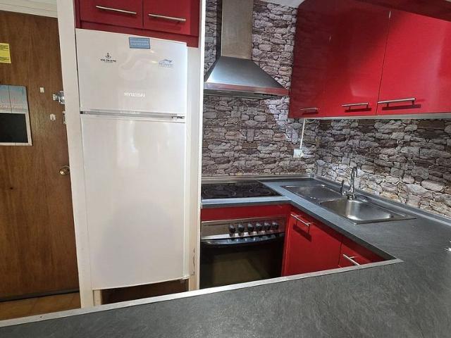 Piso en venta en calle Pení, Castelló d´Empúries, de 40 m² 1 habitación por 118.000