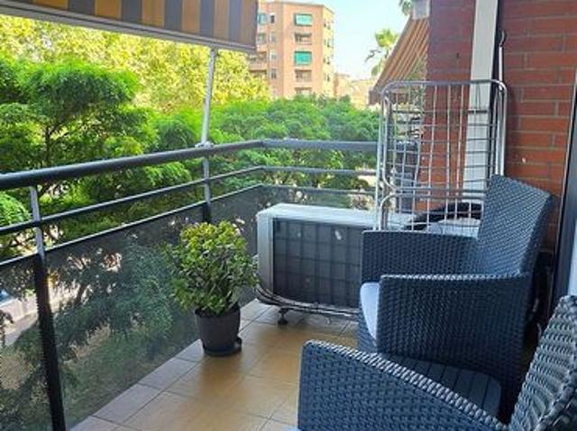 Piso en venta en calle Pi I Gibert, Sant Adrià de Besos, de 80 m² 3 habitaciones por 390.000