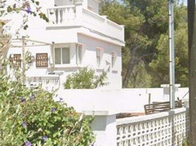 Piso en venta en calle Picasso, Cubelles, de 208 m² 5 habitaciones por 180.000