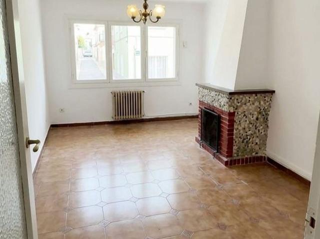 Piso en venta en calle Pilar, Premià de Mar, de 84 m² 4 habitaciones por 235.000
