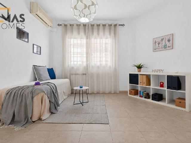 Piso en venta en calle Pinedade la, Terrassa, de 62 m² 2 habitaciones por 185.000