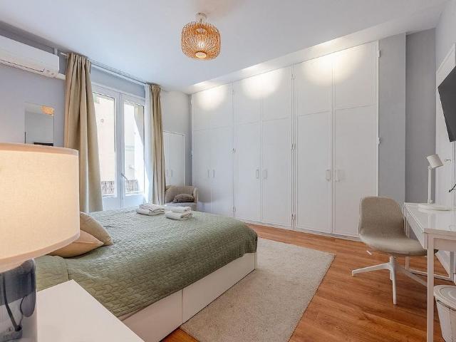 Piso en venta en calle Pla de Palau, Barcelona, de 92 m² 2 habitaciones por 420.000