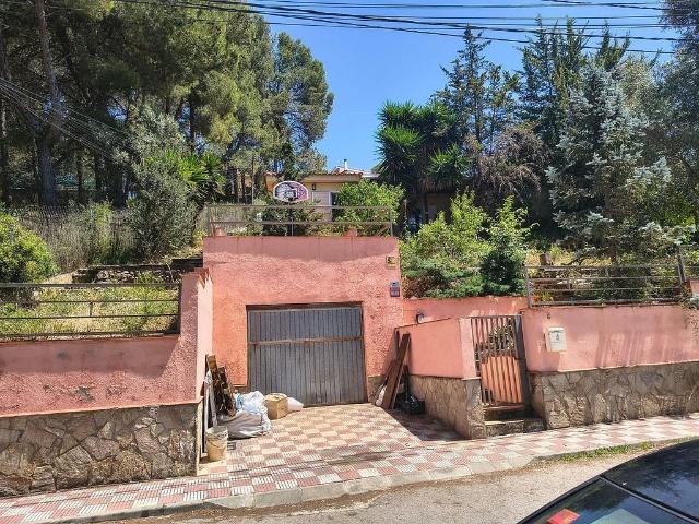 Piso en venta en calle Planeta, Gelida, de 222 m² 3 habitaciones por 199.000