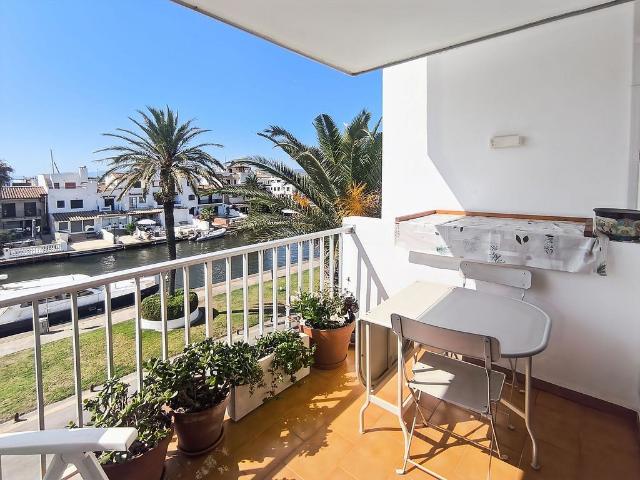 Piso en venta en calle Poblat Tipicav Canal, Castelló d´Empúries, de 51 m² 1 habitación por 150.000