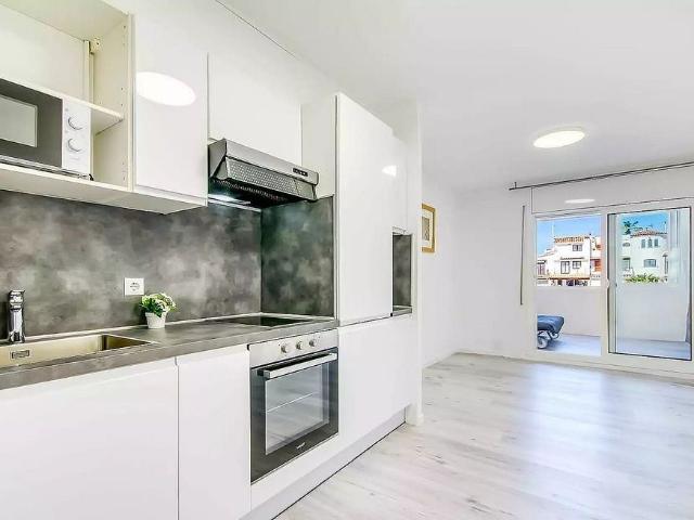 Piso en venta en calle Poblat Típicplaça Església, Castelló d´Empúries, de 20 m² 1 habitación por 145.000