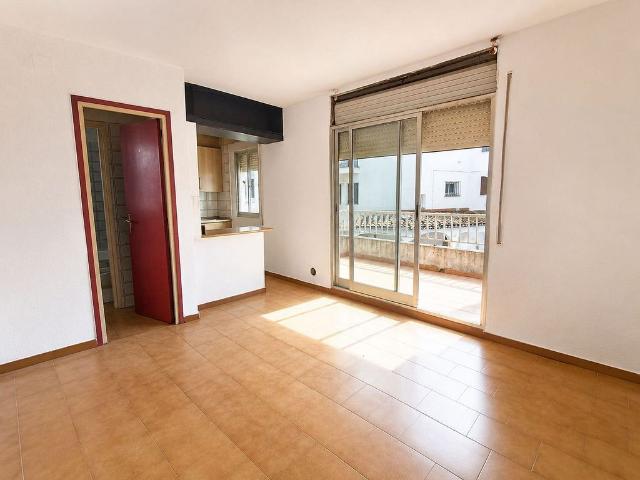 Piso en venta en calle Poblat Típicplaça Església, Castelló d´Empúries, de 25 m² 1 habitación por 105.000