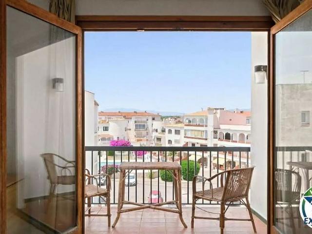 Piso en venta en calle Poblat Típicplaça Església, Castelló d´Empúries, de 41 m² 1 habitación por 107.000