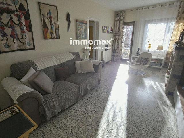 Piso en venta en calle Poeta Cabanyes, Cubelles, de 87 m² 3 habitaciones por 225.000