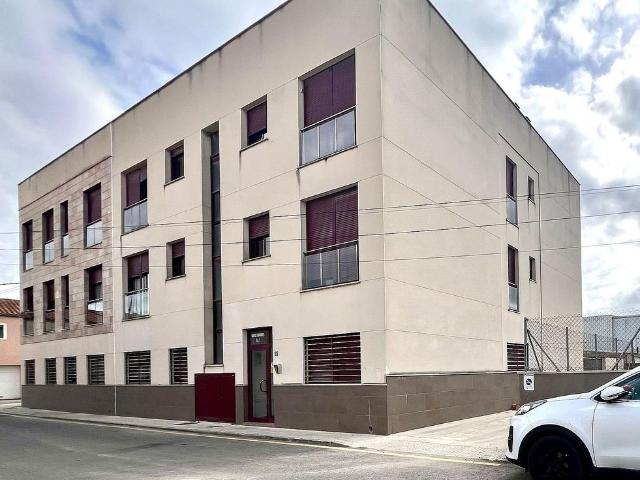 Piso en venta en calle Pompeu Fabra, Deltebre, de 84 m² 2 habitaciones por 95.000