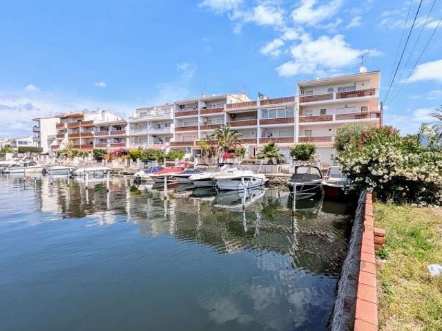 Piso en venta en calle Port Empordà, Castelló d´Empúries, de 88 m² 3 habitaciones por 330.000