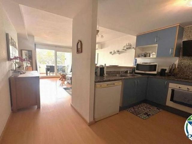 Piso en venta en calle Port Joan, Roses, de 59 m² 1 habitación por 169.000