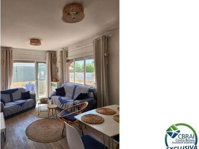 Piso en venta en calle Port Moxo, Castelló d´Empúries, de 70 m² 2 habitaciones por 219.000
