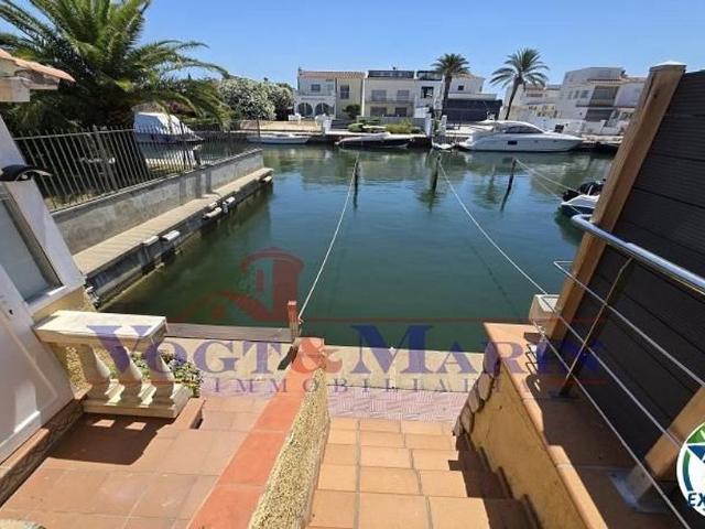 Piso en venta en calle Port Salins Línea, Castelló d´Empúries, de 59 m² 2 habitaciones por 349.000