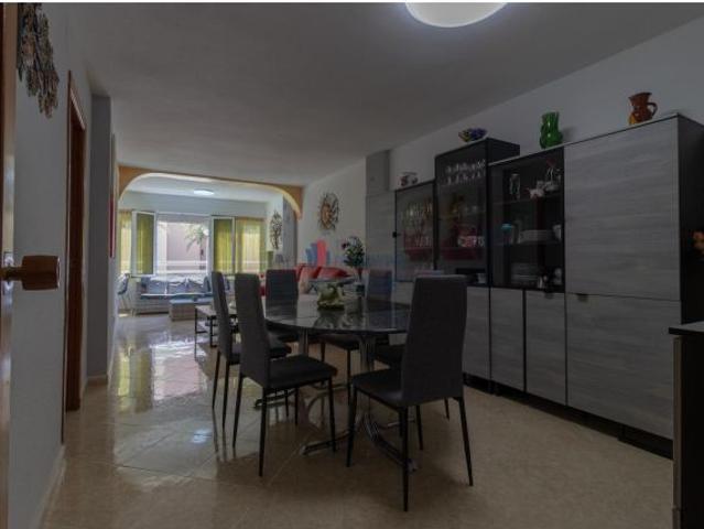 Piso en venta en calle Profesor Rafael Casasempere 1