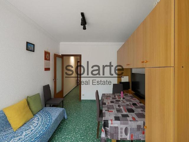 Piso en venta en calle Progrés, Hospitalet de Llobregat, L´, de 67 m² 3 habitaciones por 180.000