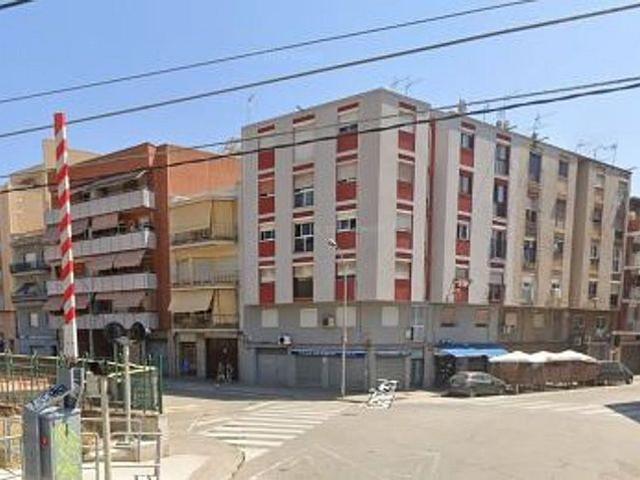 Piso en venta en calle Provença, Montcada i Reixac, de 72 m² 2 habitaciones por 36.572