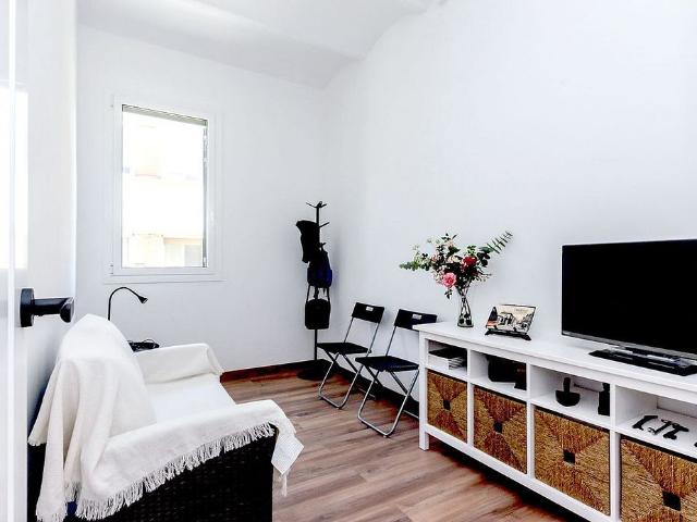 Piso en venta en calle Provença de, Hospitalet de Llobregat, L´, de 55 m² 2 habitaciones por 245.000