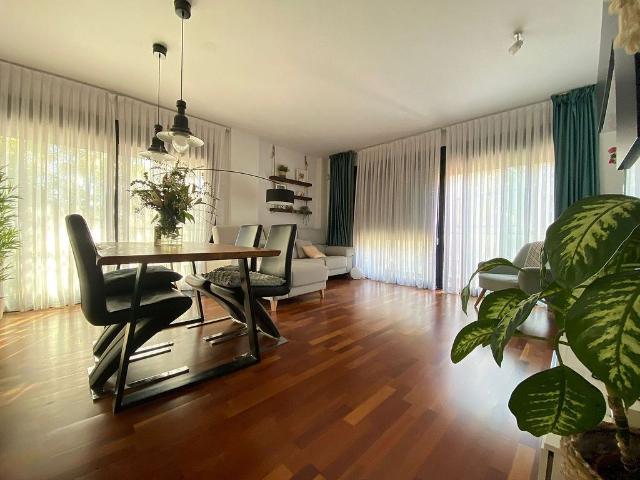 Piso en venta en calle Ramon Llull de, Sant Adrià de Besos, de 76 m² 3 habitaciones por 459.000