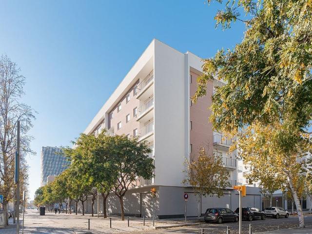 Piso en venta en calle Ramón Llull, Sant Adrià de Besos, de 124 m² 3 habitaciones por 419.000
