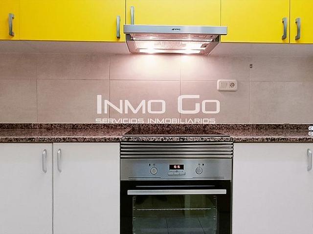 Piso en venta en calle Reial, Vendrell, El, de 71 m² 3 habitaciones por 180.000