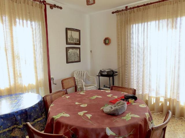 Piso en venta en calle Requesens, Castelló d´Empúries, de 80 m² 2 habitaciones por 239.000