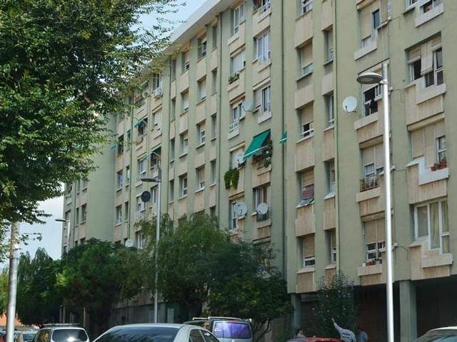 Piso en venta en calle Riu Llobregat, Tarragona, de 87 m² 3 habitaciones por 70.000