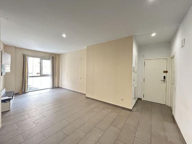 Piso en venta en calle Rius I Taulet, Badalona, de 86 m² 3 habitaciones por 275.000