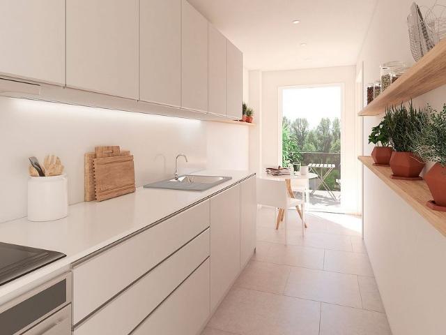 Piso en venta en calle Roberto Bolaño Ávalos, Girona, de 103 m² 4 habitaciones por 395.000