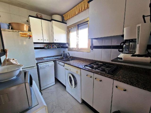 Piso en venta en calle Robinson, Cambrils, de 70 m² 2 habitaciones por 155.000